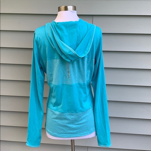 Nike running top - Picture 5 of 8